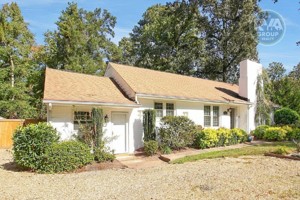 featured image of 6714 Forest Hill Ave