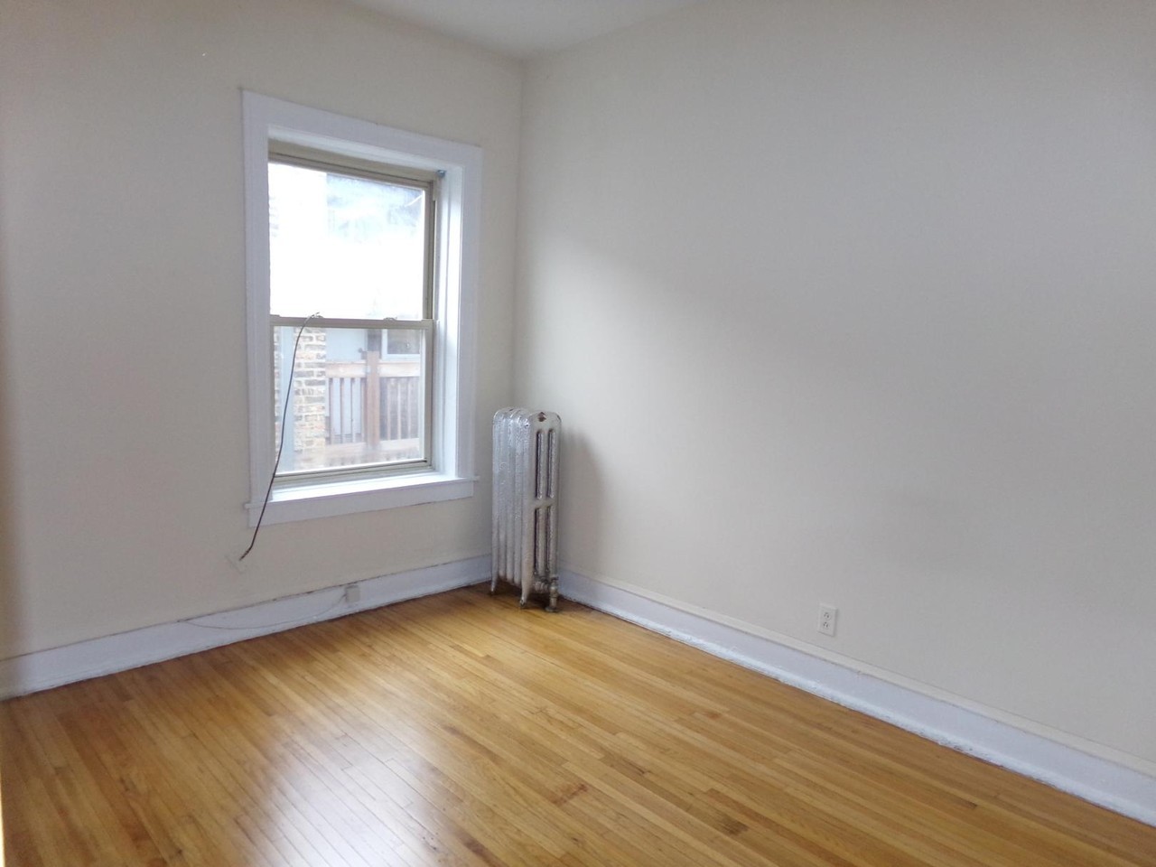 1326 W Estes Ave #X2S - Photo 6 of 8