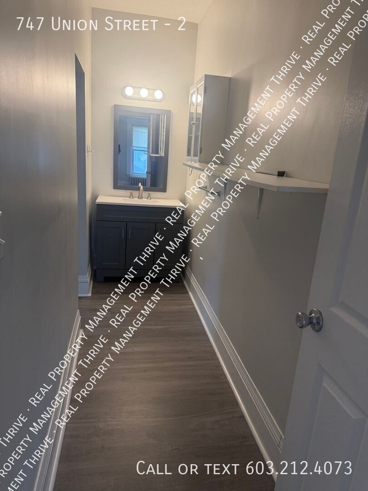 747 Union St #2 - Photo 6 of 11