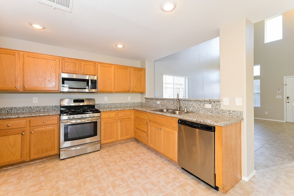 1979 Sunset Village Cir - Photo 7 of 17