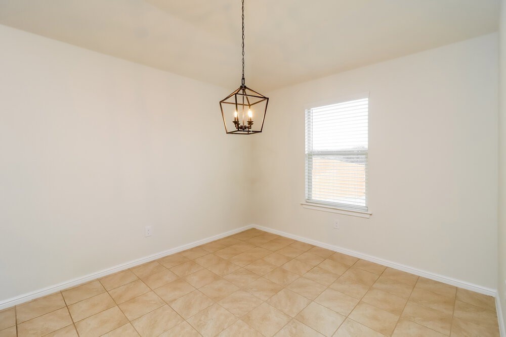 844 Wylie St - Photo 6 of 16