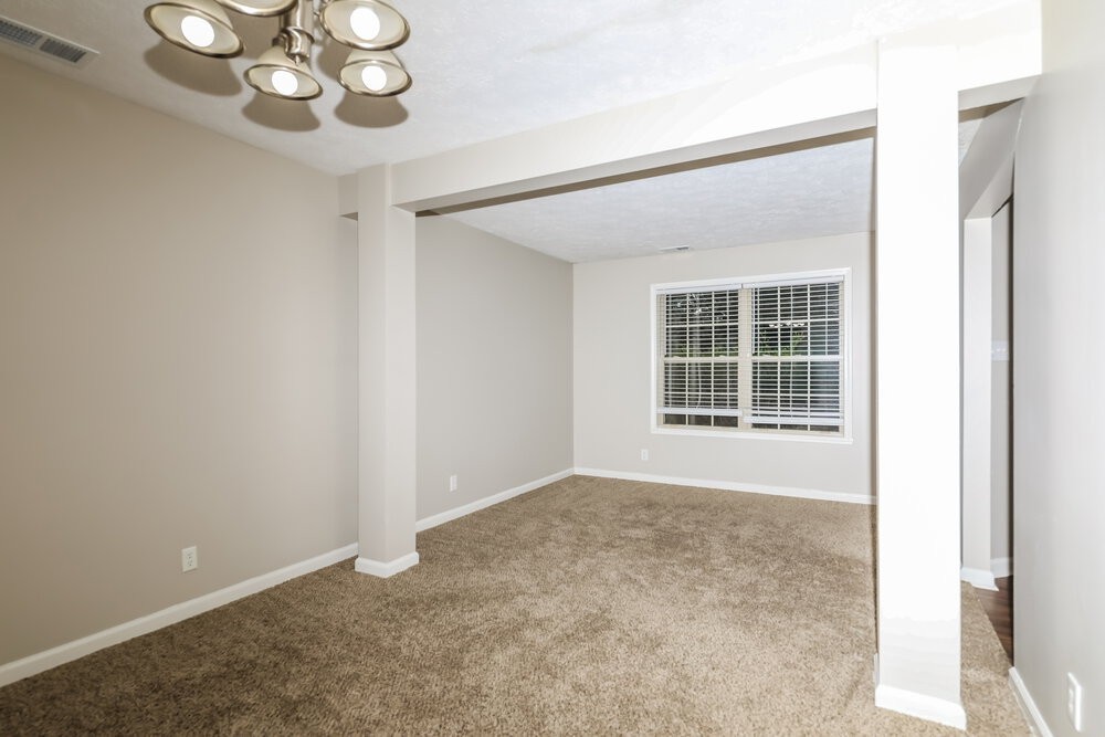 5287 Ivy Hill Dr - Photo 6 of 17