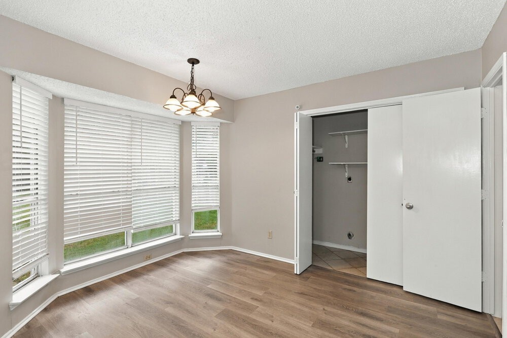 6309 Brookmont Ct - Photo 7 of 17