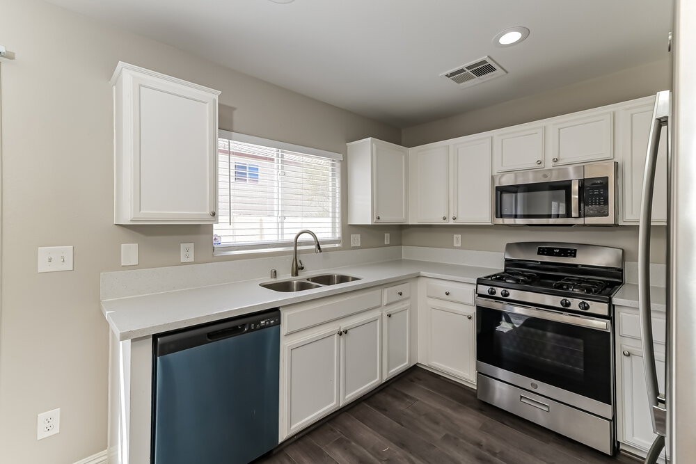 879 Blushing Rose Pl - Photo 6 of 17