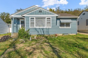 featured image of 724 Ratone St