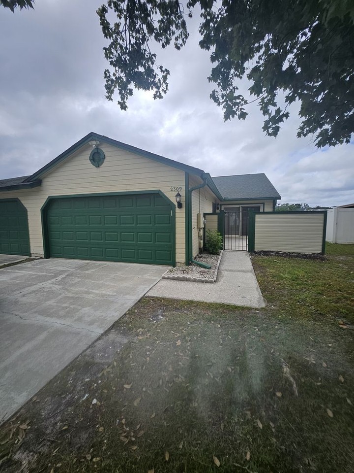 2309 Turpin Dr - Photo 3 of 37