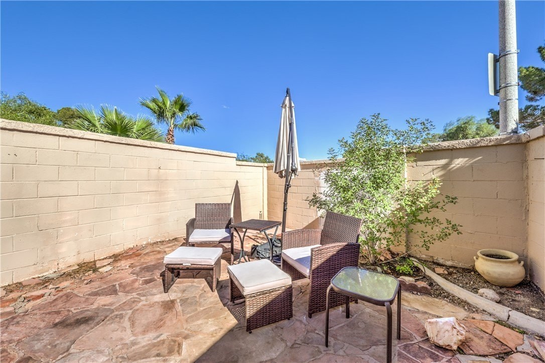 2803 Crystal Lantern Dr - Photo 4 of 31