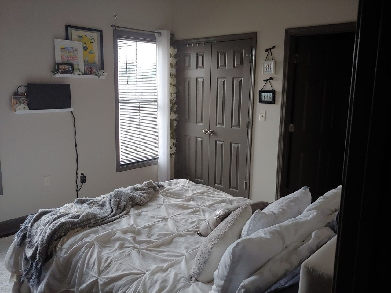 325 BETA DELTA - Photo 3 of 12