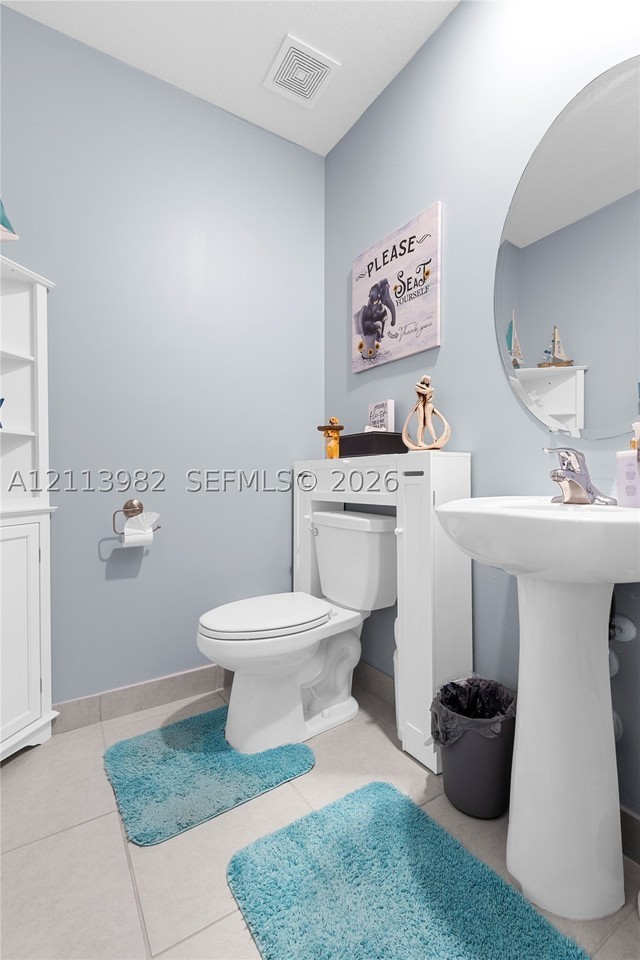 11924 Nw 47th Mnr - Photo 7 of 35