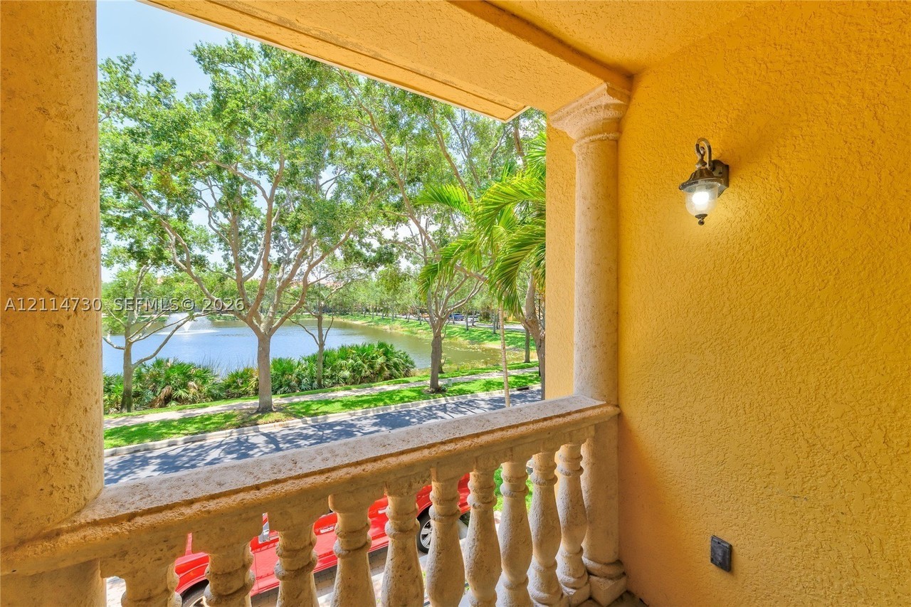 2509 San Pietro Cir - Photo 3 of 38