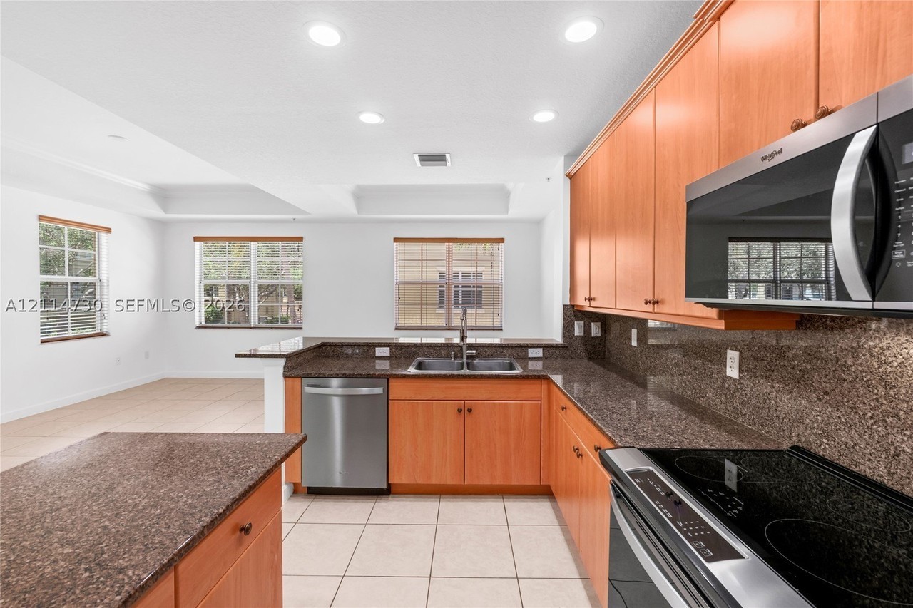2509 San Pietro Cir - Photo 7 of 38