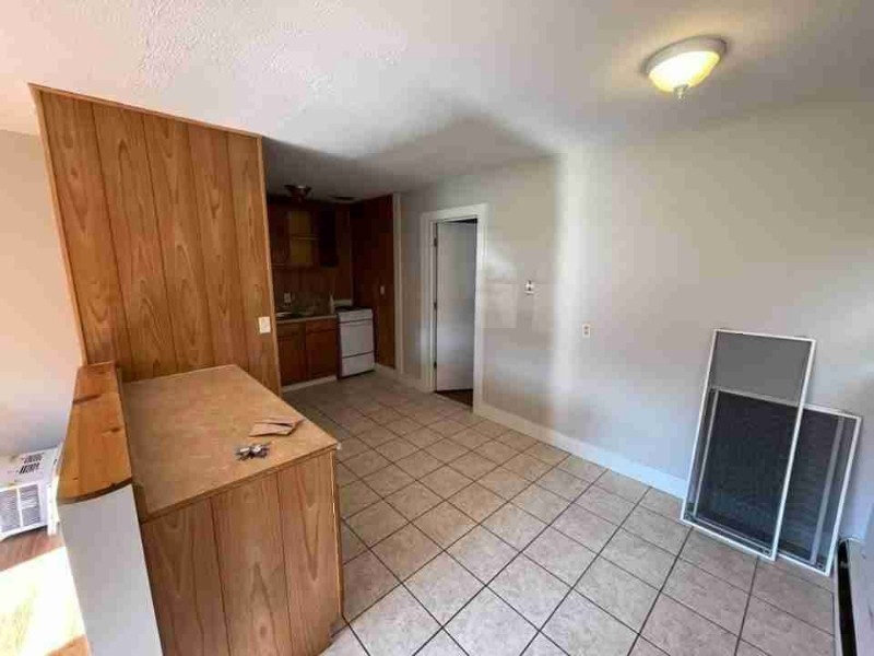 3158 Woodward St #6 - Photo 3 of 6