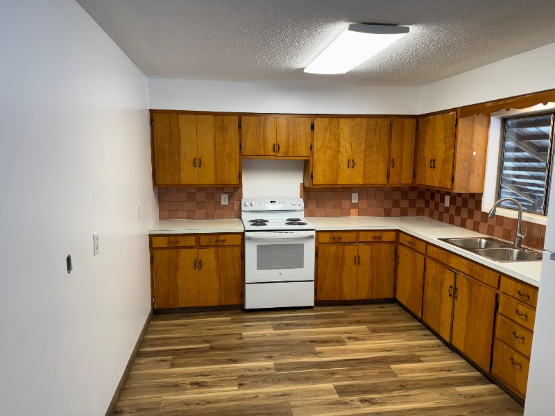 562 Riley Creek Park Rd #1 - Photo 5 of 21