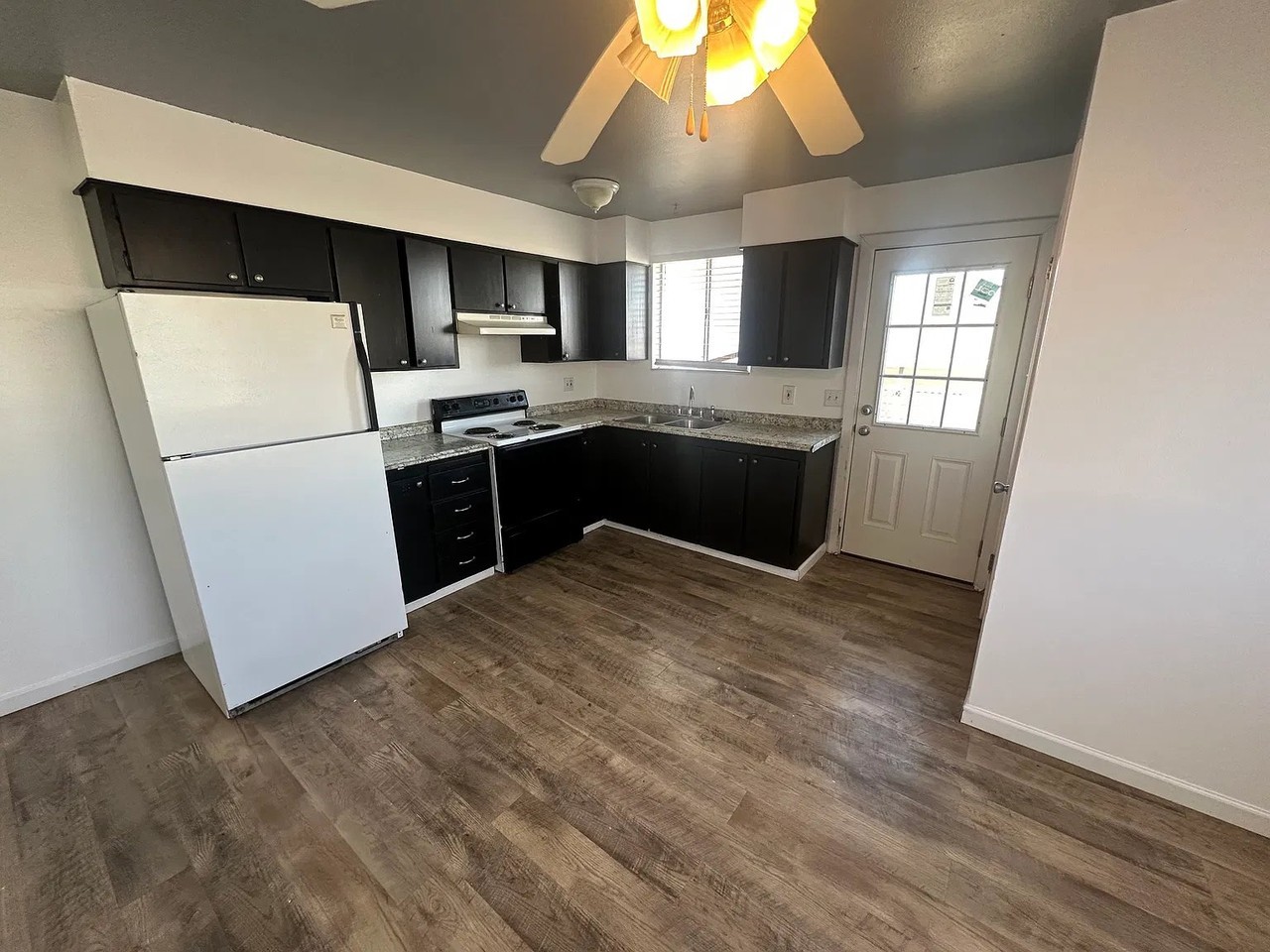 810 Uintah Ave #810 - Photo 2 of 12
