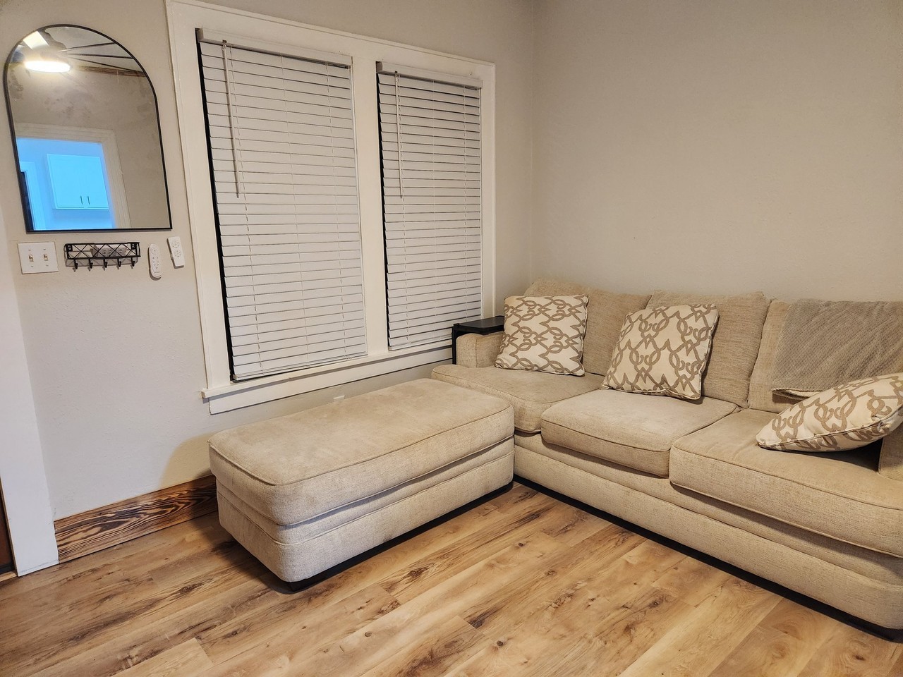 3506 Alexander Ave - Photo 2 of 20
