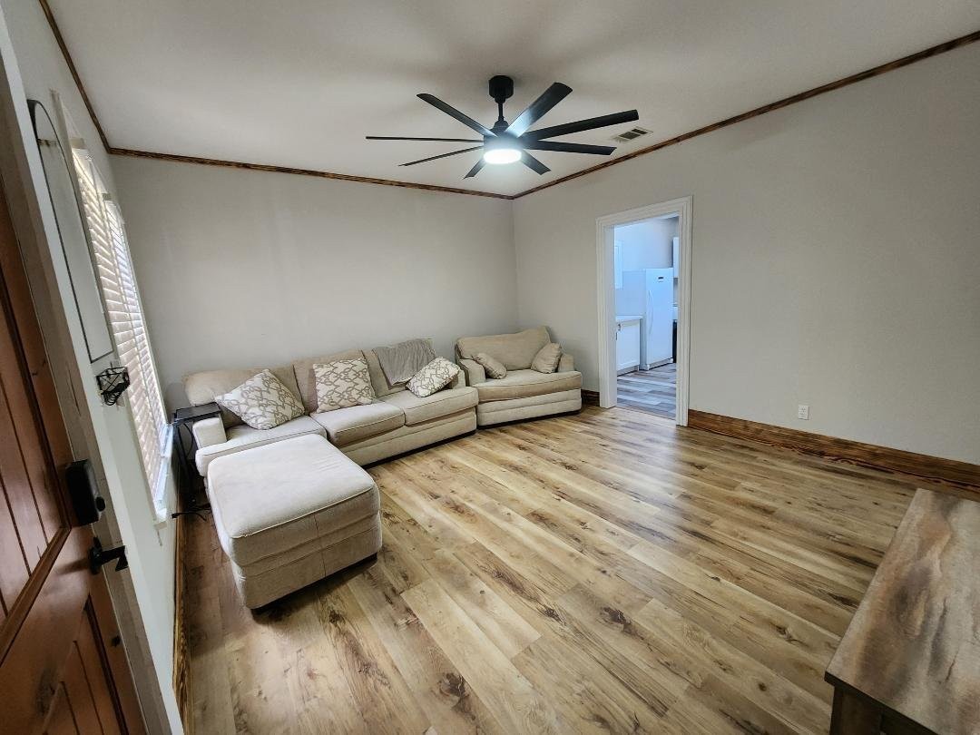 3506 Alexander Ave - Photo 4 of 20