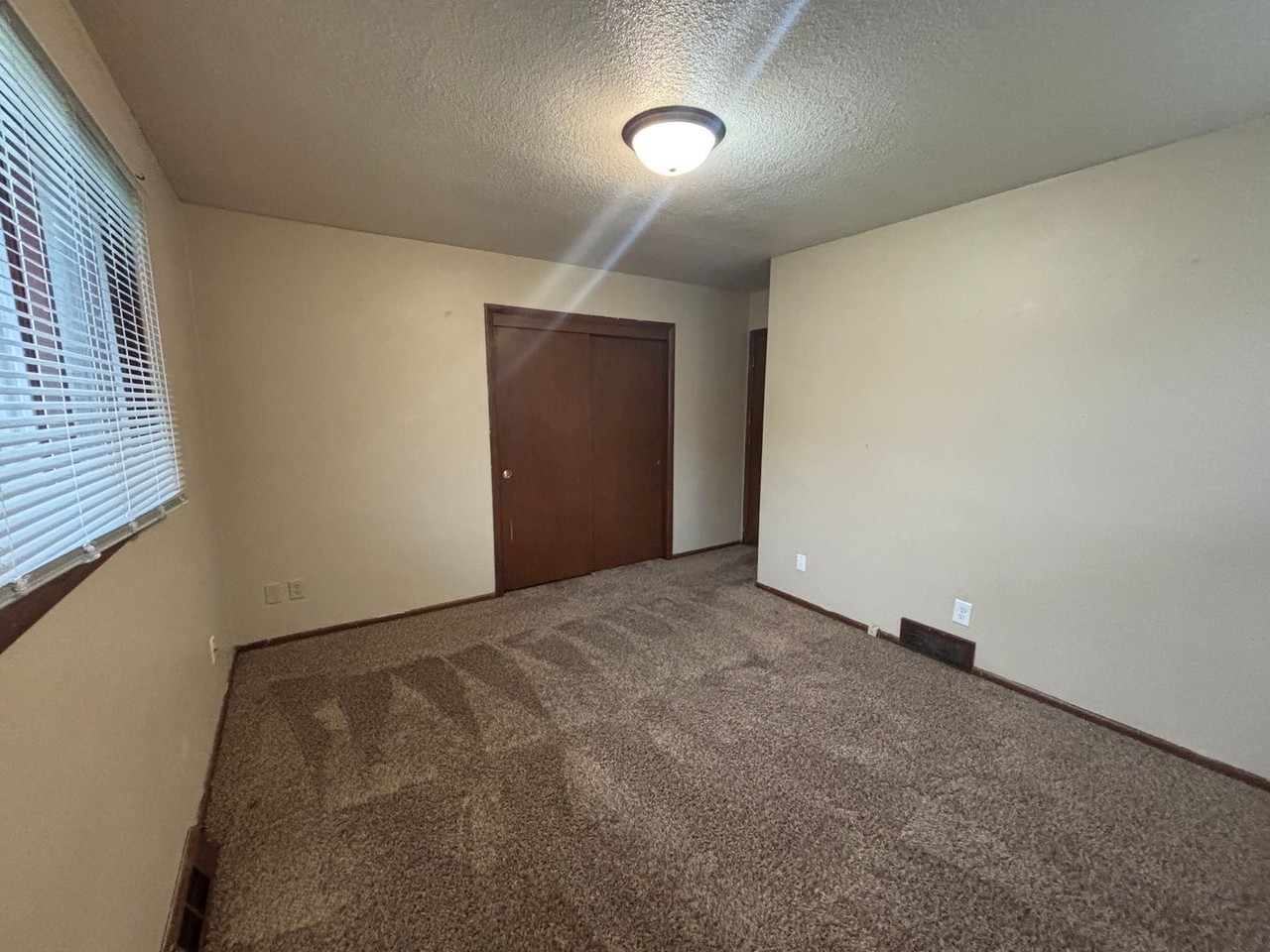 1616 6th Ave S - Photo 5 of 20