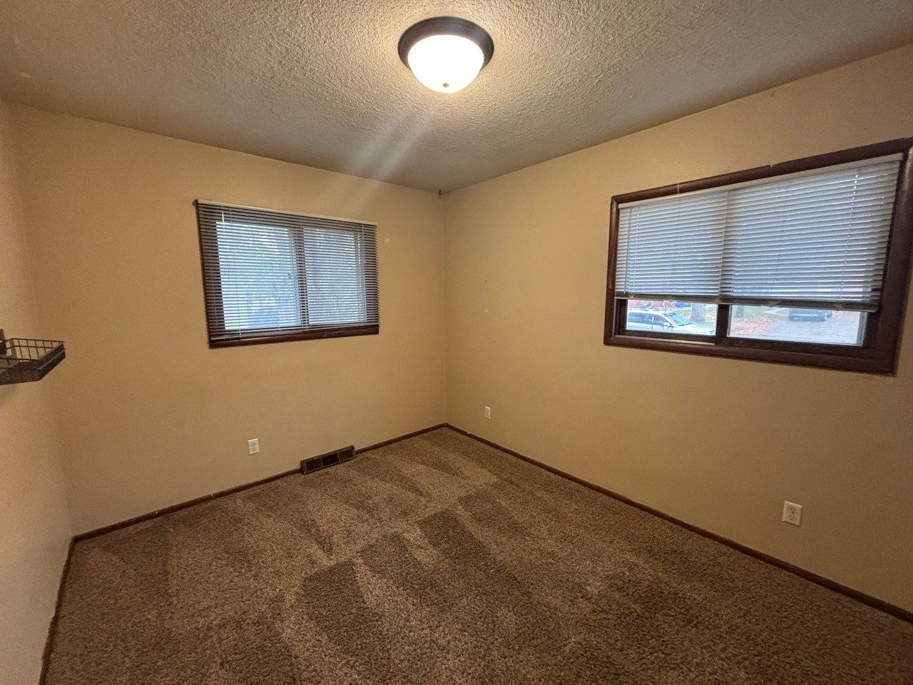 1616 6th Ave S - Photo 7 of 20
