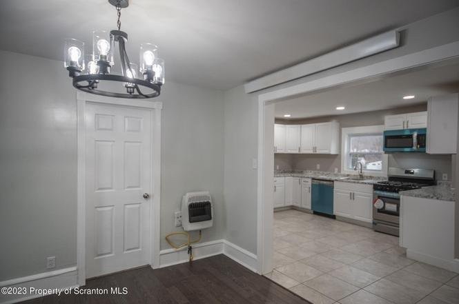 115 Betty St - Photo 6 of 16