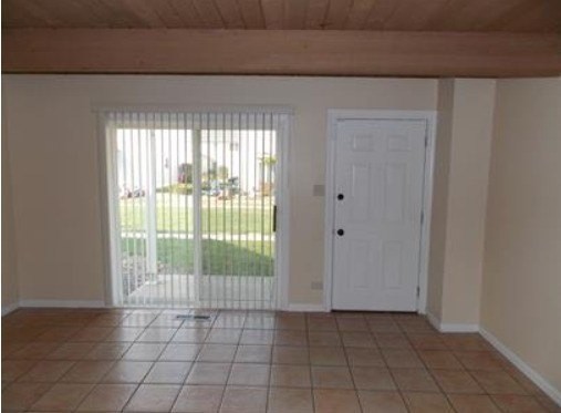 407 Meadow Green Ln - Photo 4 of 11