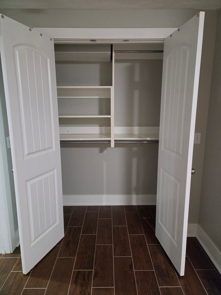 2505 E Creek Rd - Photo 3 of 12