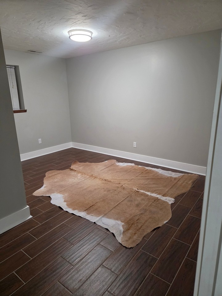 2505 E Creek Rd - Photo 4 of 12