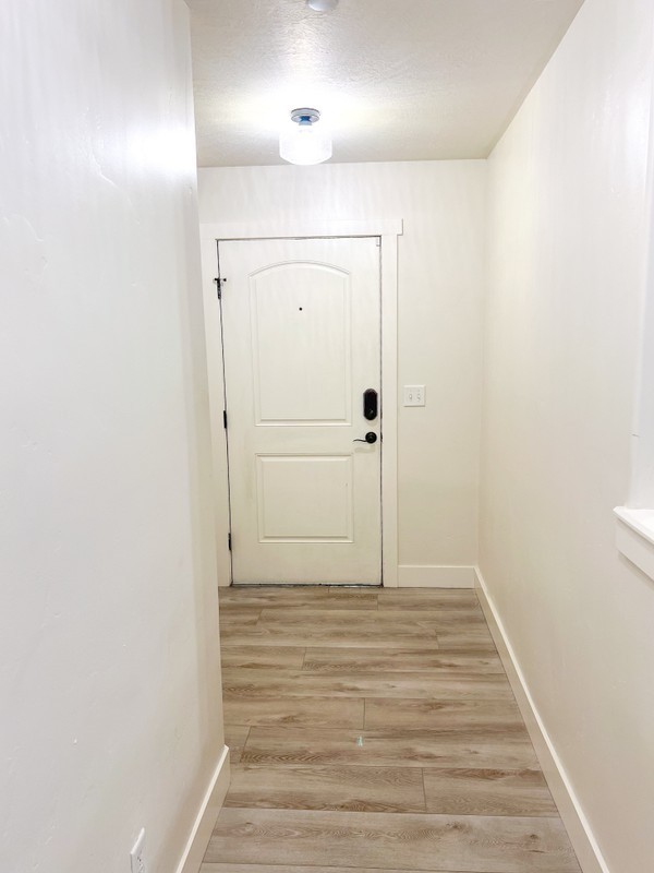 909 S Main St - Photo 7 of 11