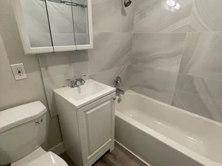 200 E Wakefield Ave #4 - Photo 7 of 16