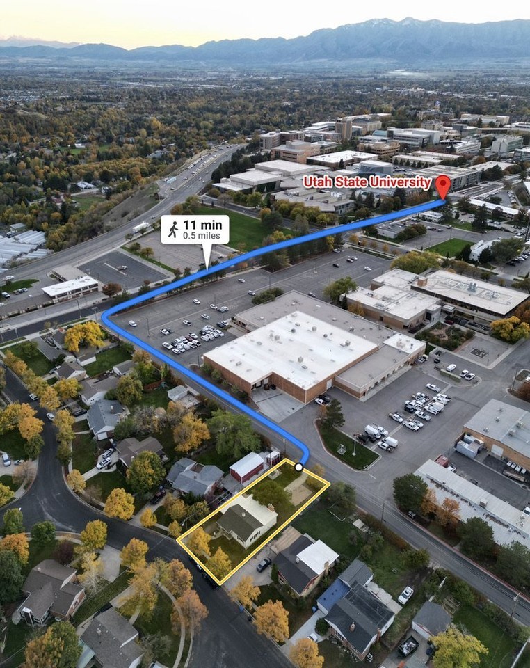 785 Hillcrest Ave - Photo 4 of 15
