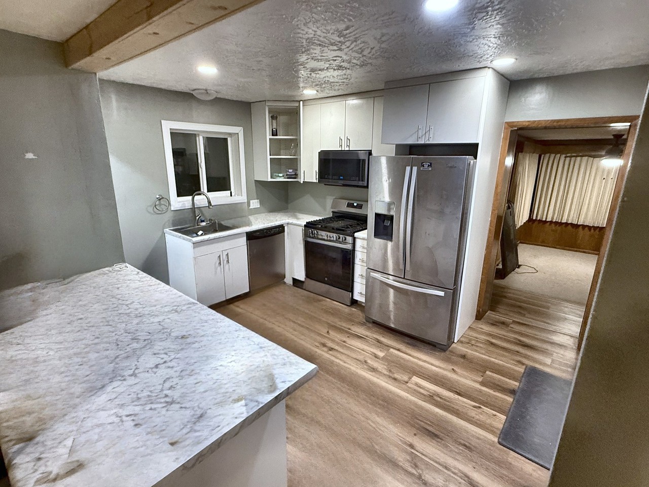 785 Hillcrest Ave - Photo 5 of 15