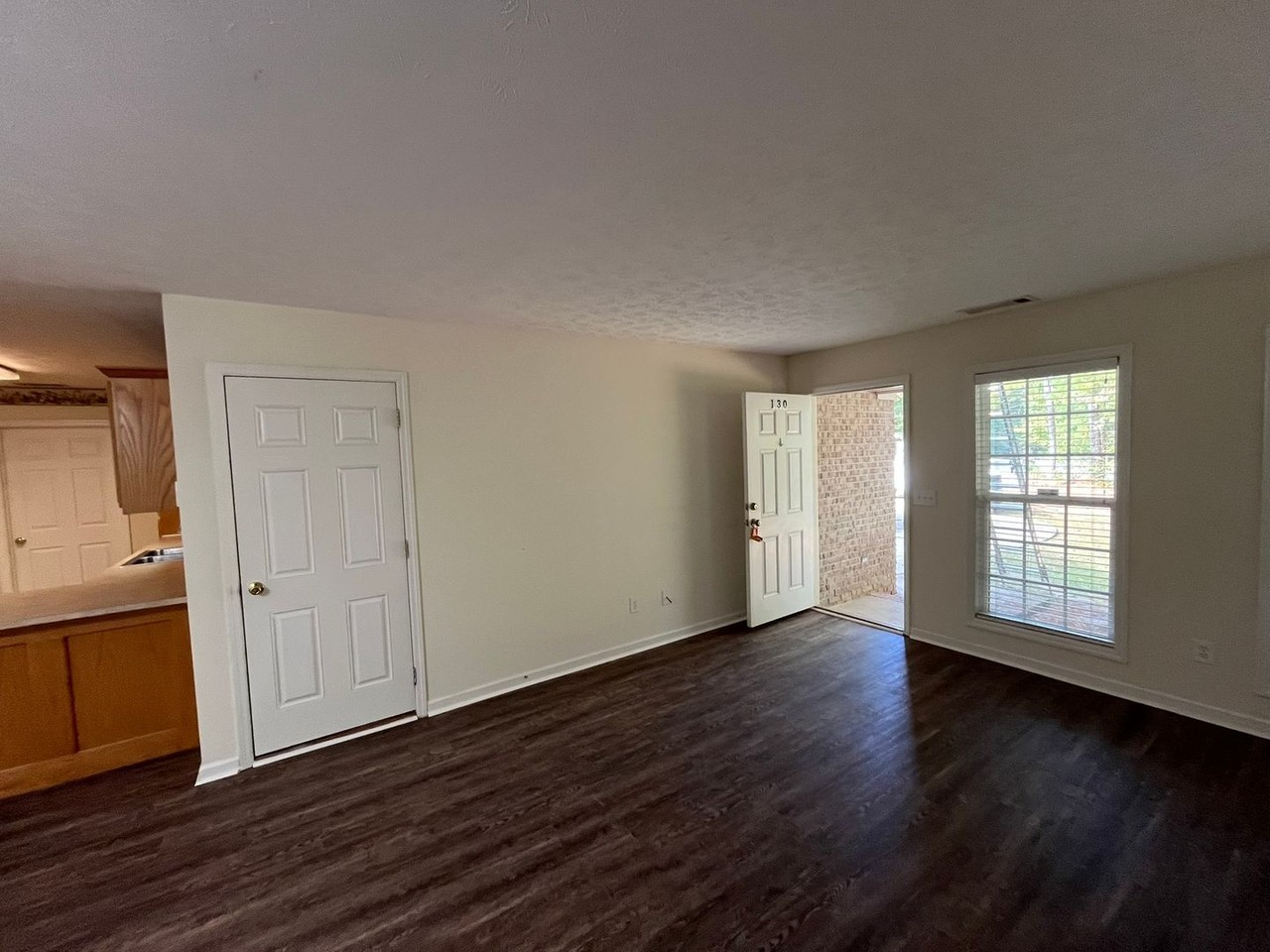 130 Mobley Ct - Photo 2 of 29