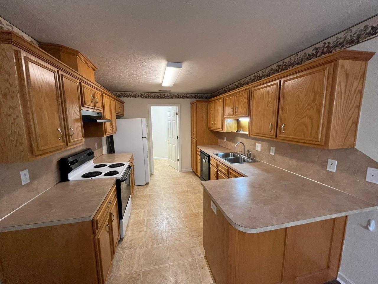 130 Mobley Ct - Photo 5 of 29