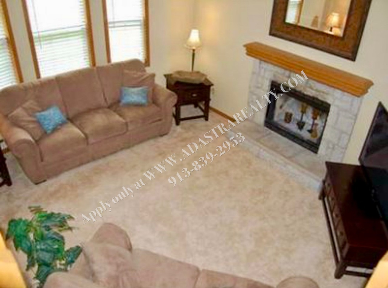 15241 W 147th St - Photo 2 of 6