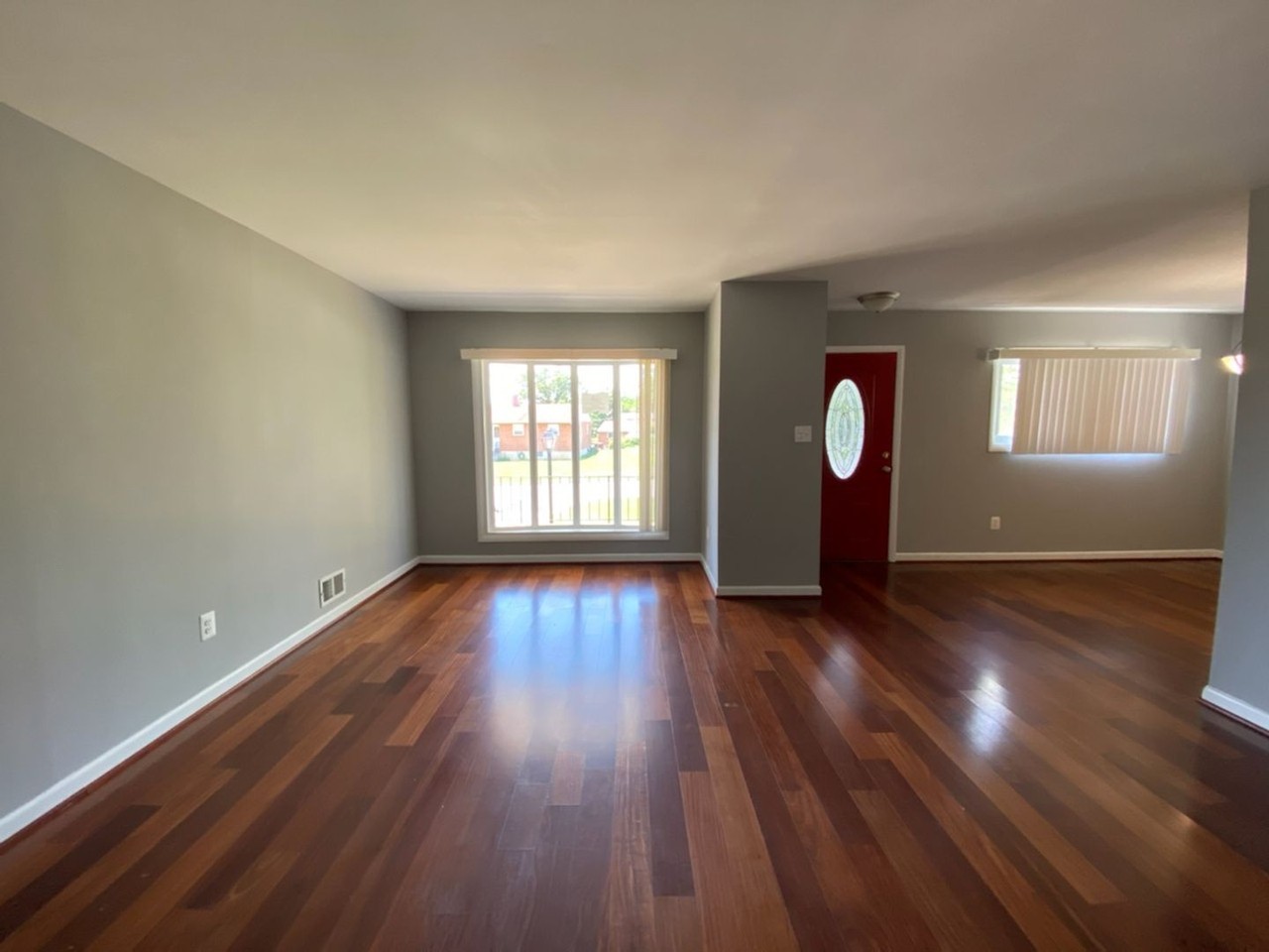 808 Bobby Rd - Photo 3 of 11