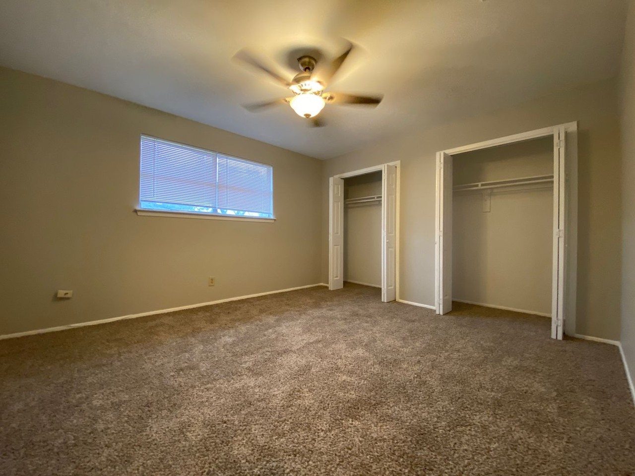 7304 Sanger Ave - Photo 5 of 7