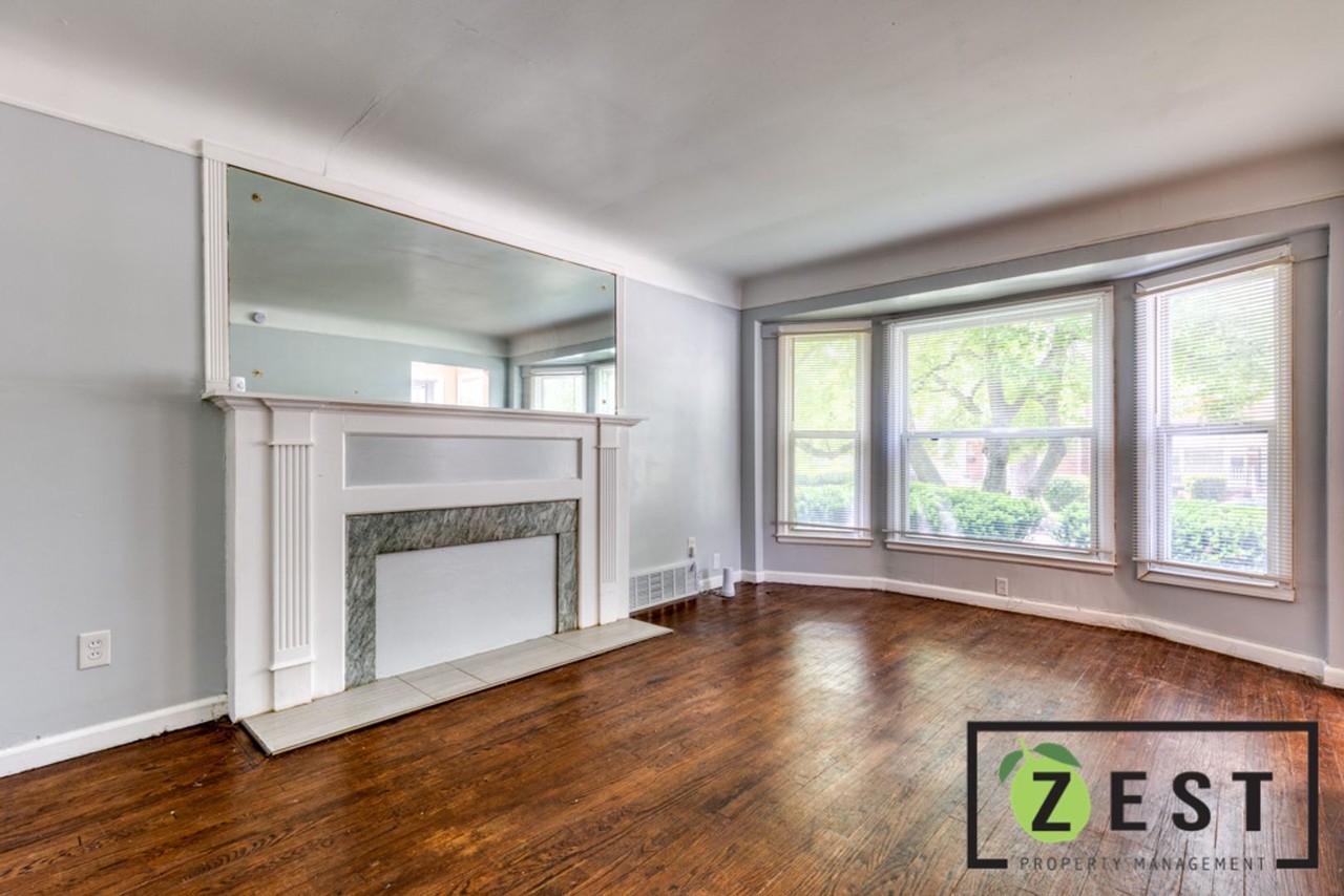 15378 Vaughan St - Photo 3 of 27