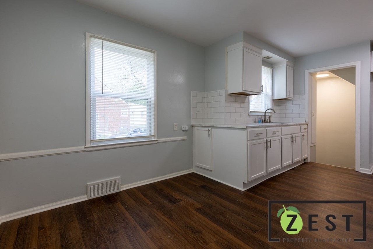 15378 Vaughan St - Photo 6 of 27