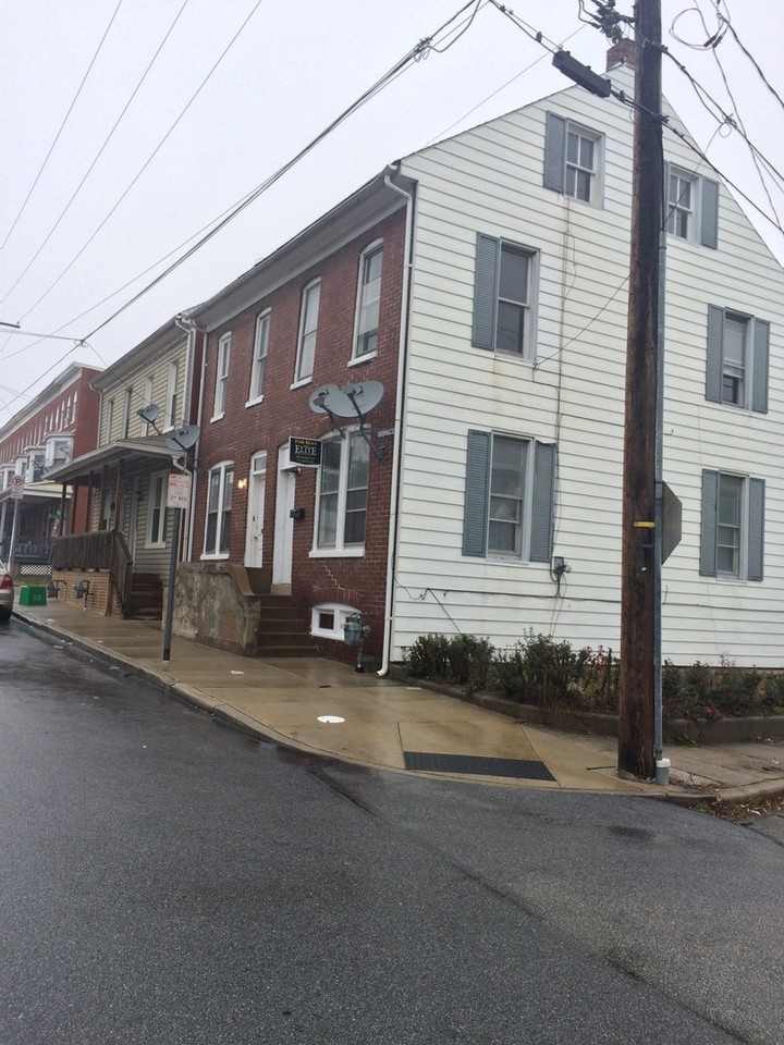 257 S Belvidere Ave - Photo 7 of 13