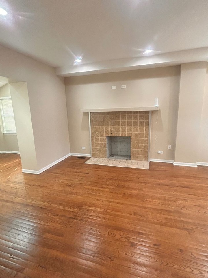 7958 S Yale Ave - Photo 5 of 25