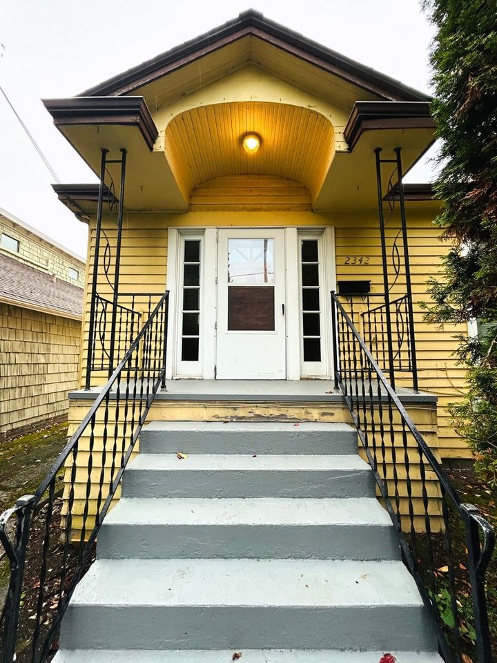 2342 N 57th St - Photo 2 of 35