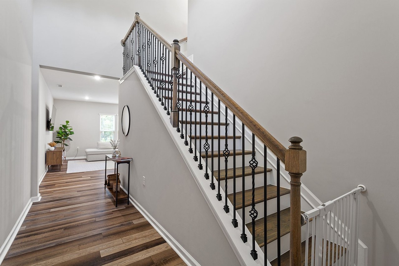 1245 Gemfor St - Photo 6 of 35