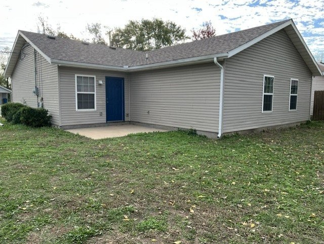 100 S Mccoy Ave - Photo 4 of 10