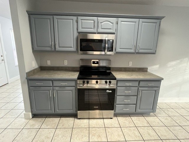 100 S Mccoy Ave - Photo 6 of 10
