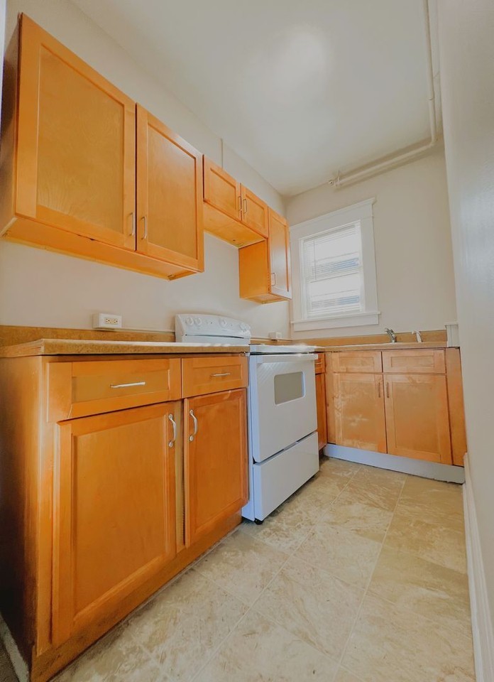 New Amsterdam Apartment - Photo 4 of 5