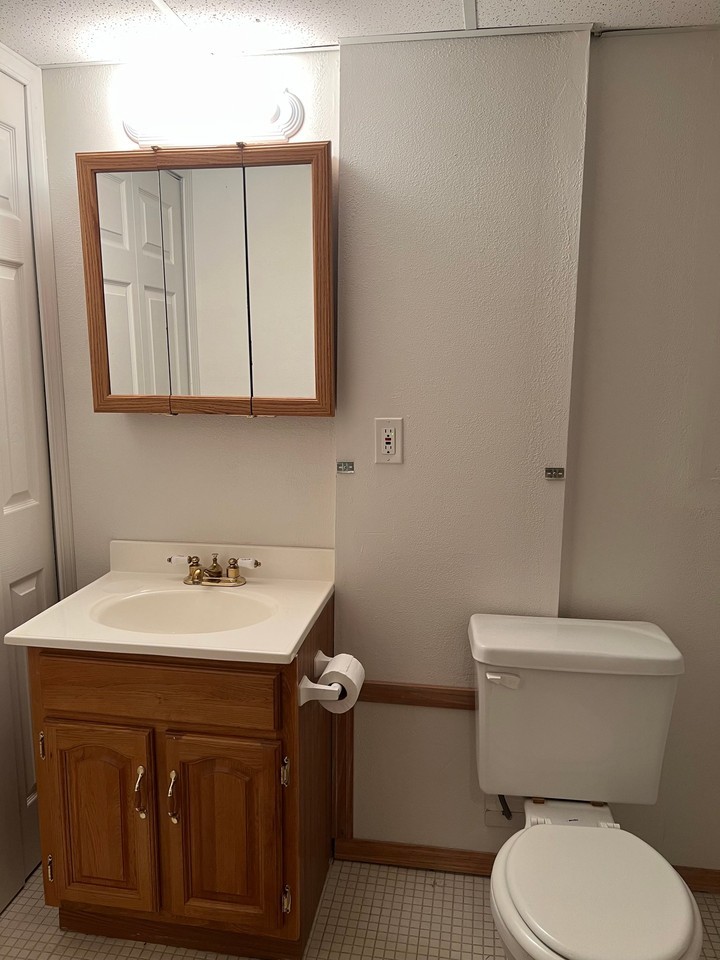 4207 W 30th St - Photo 7 of 11