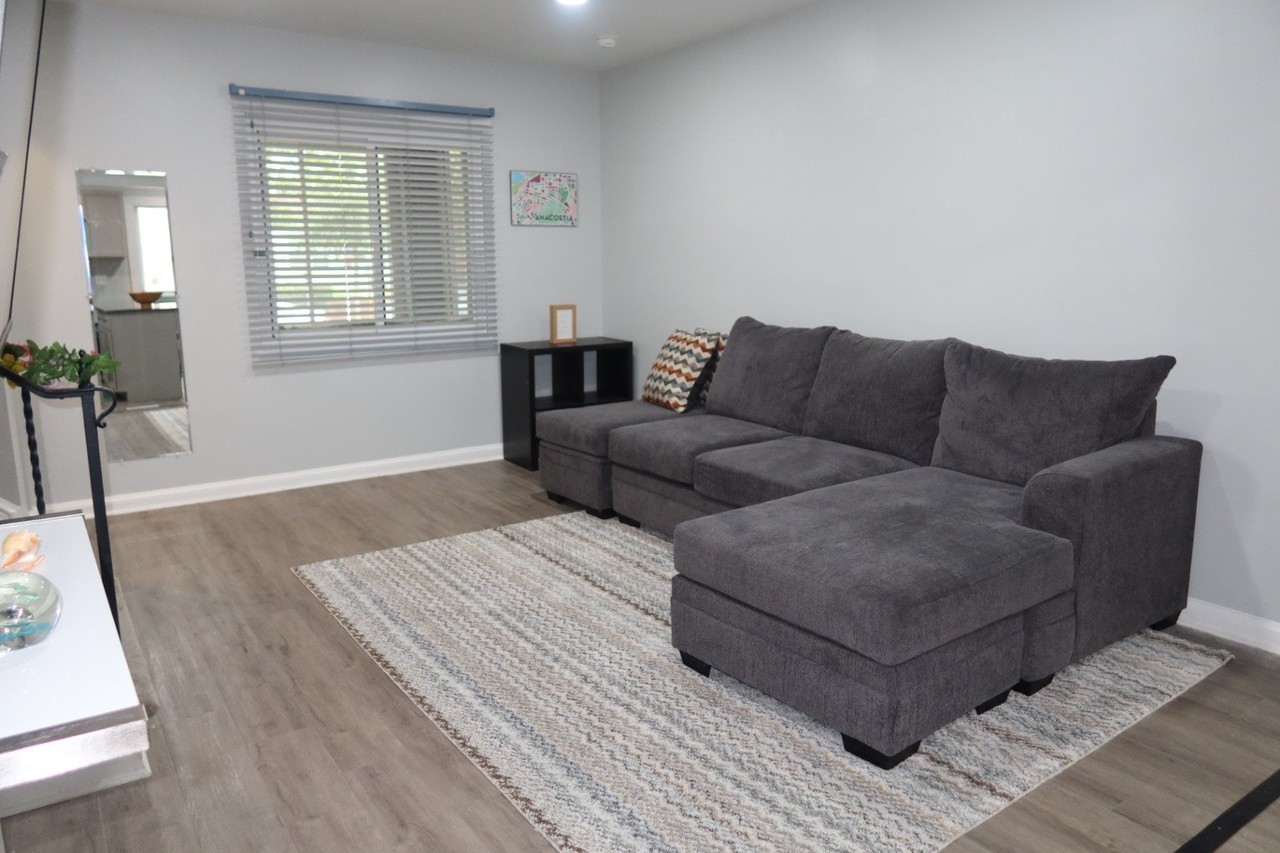 204 34th St Ne - Photo 6 of 20