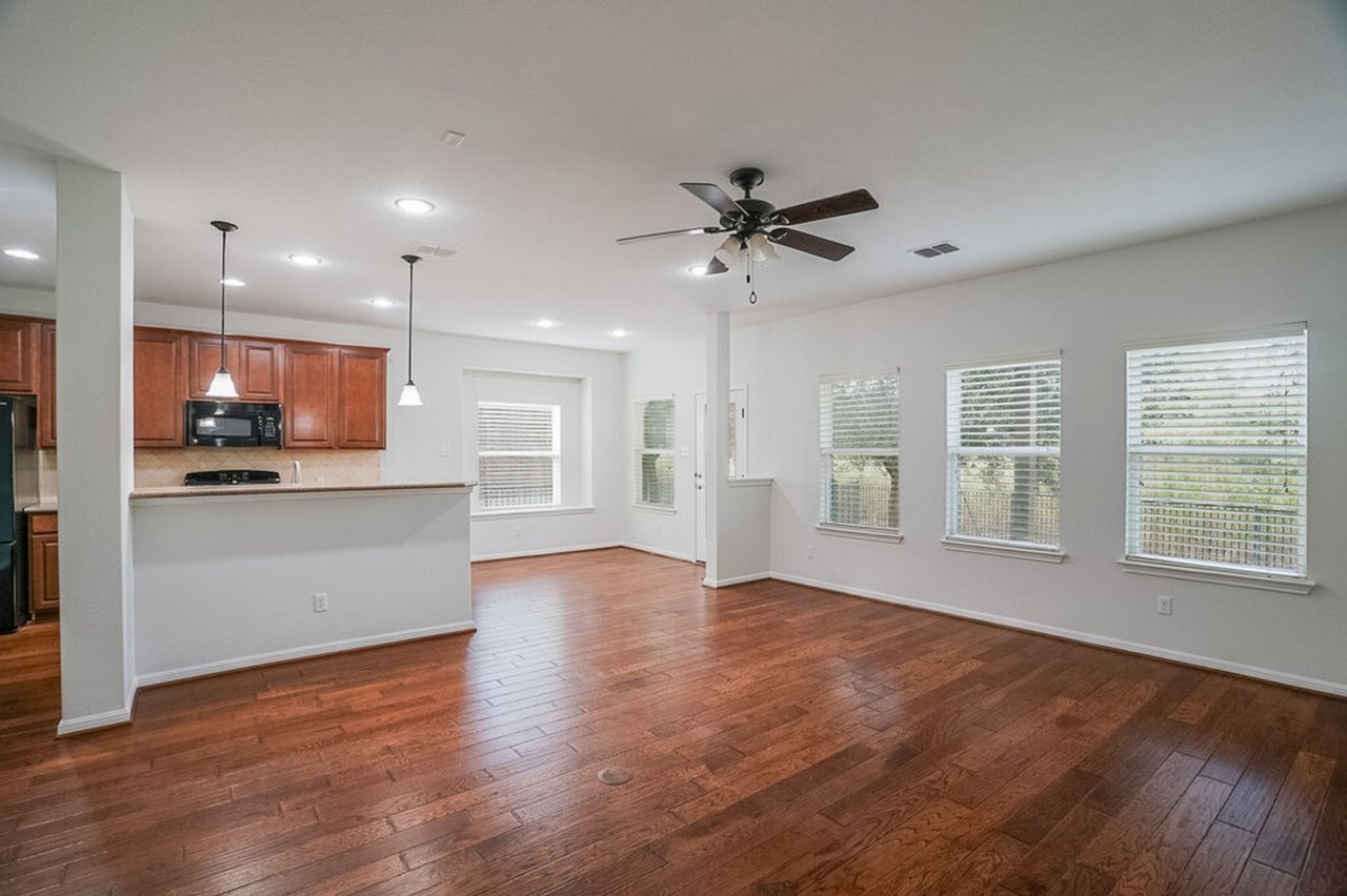 2020 Greenside Trl - Photo 4 of 18