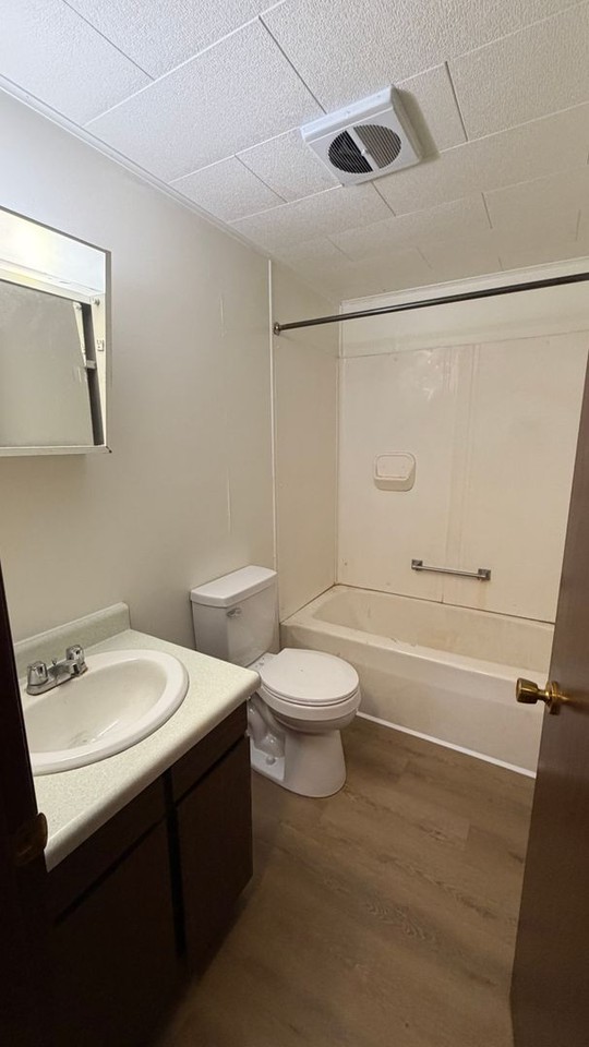 302 Lincoln St #6A - Photo 7 of 8
