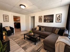 featured image of 470 W King St
