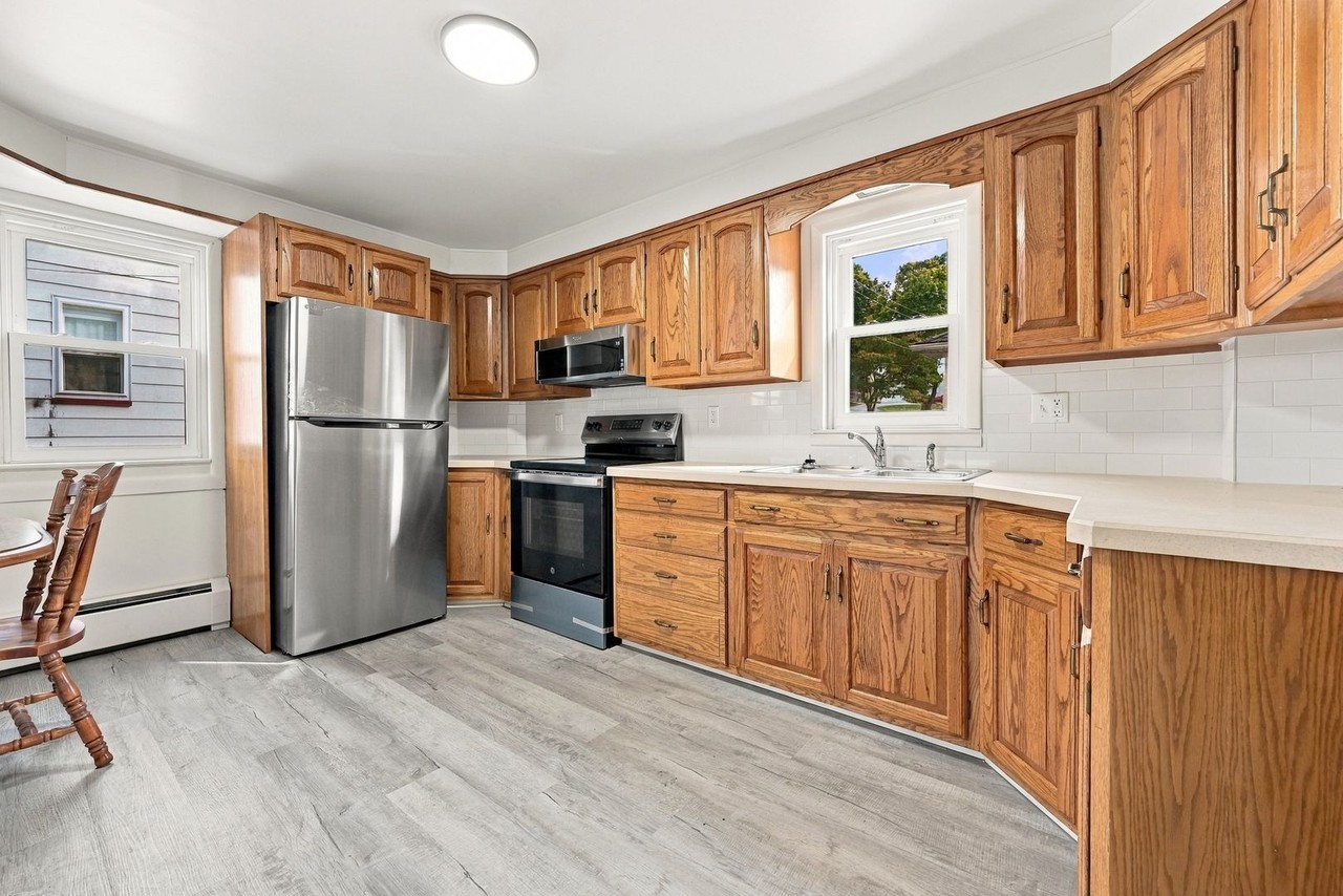 119 119 E. Washginton Street - Photo 6 of 23